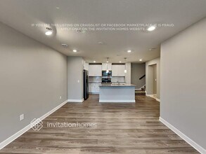 4770 Equine Trl in Woodbury, MN - Foto de edificio - Building Photo
