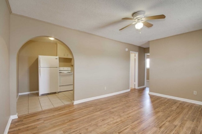 608 Jack Warner Pkwy in Tuscaloosa, AL - Building Photo - Building Photo