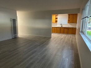 5200 Snow Dr in San Jose, CA - Building Photo - Building Photo