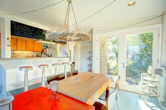 2023 E Roanoke St in Seattle, WA - Building Photo - Building Photo