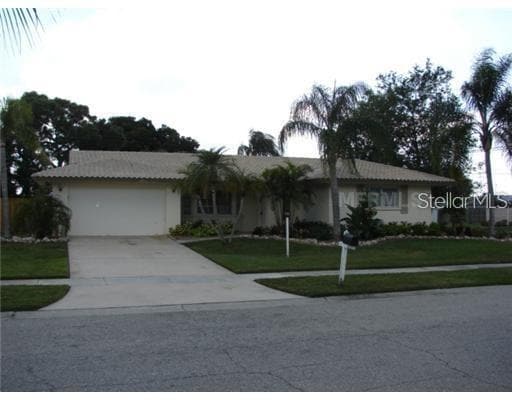 3112 Chase Cir