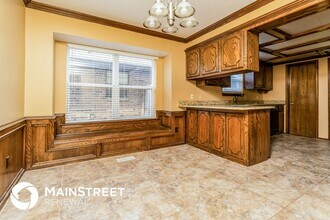 708 Cactus Ct in Yukon, OK - Building Photo - Building Photo