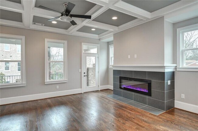 339 Brownstones Cir NE in Atlanta, GA - Building Photo - Building Photo