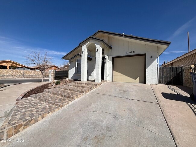 9101 Lacebark Elm Dr