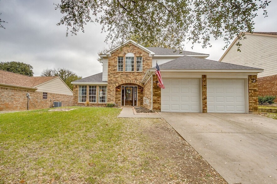 5221 Grand Mesa Dr in Fort Worth, TX - Building Photo