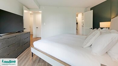 1550 Clarendon Blvd in Arlington, VA - Foto de edificio - Building Photo