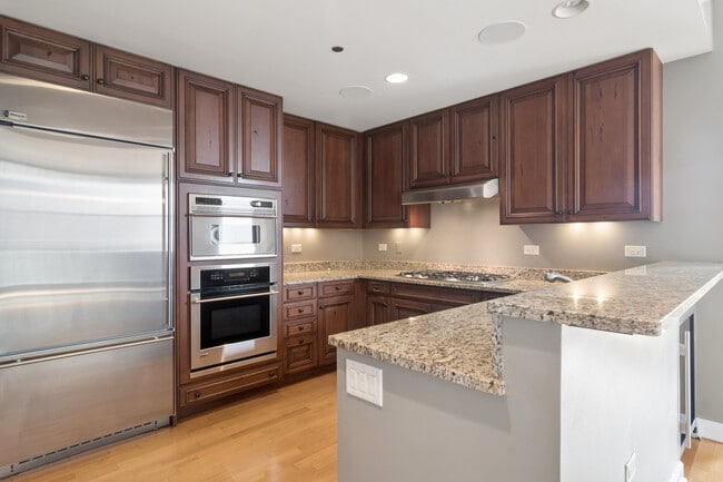 310 S Michigan Ave in Chicago, IL - Building Photo - Building Photo