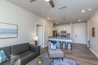 1001 Marshall Ave, Unit FL1-ID1261723P in Cincinnati, OH - Building Photo - Building Photo