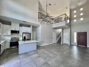 9653 McPherson Rd in Laredo, TX - Building Photo - Building Photo