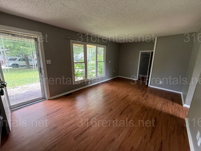 4534 S Osage Ave in Wichita, KS - Building Photo - Building Photo