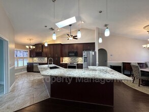 6153 Mountain Way Ave in Spring Hill, FL - Building Photo - Building Photo