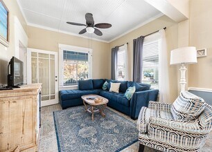 3811 Avenue O in Galveston, TX - Building Photo - Building Photo