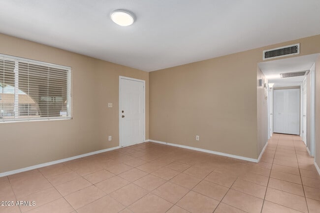 4231 E Grove St in Phoenix, AZ - Building Photo - Building Photo