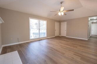 125 Honeytree Dr in Athens, GA - Building Photo - Building Photo