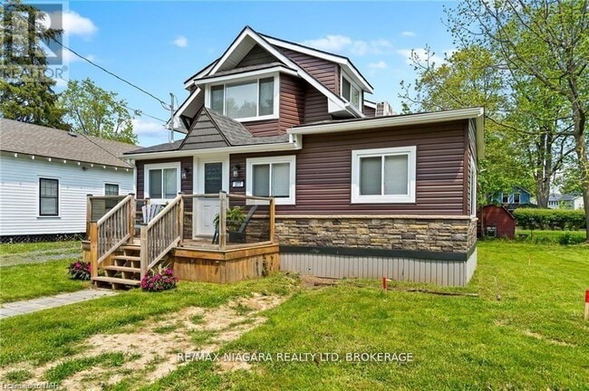 377 Cambridge Rd W in Fort Erie, ON - Building Photo - Building Photo