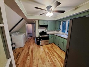 19 Pennacook St, Unit 2 in Manchester, NH - Building Photo - Building Photo