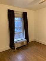 312 N Linn St, Unit 22