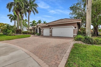 2534 Poinciana Dr in Weston, FL - Building Photo - Building Photo