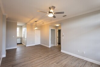 101 SE Ocean Blvd, Unit 305 in Stuart, FL - Building Photo - Building Photo