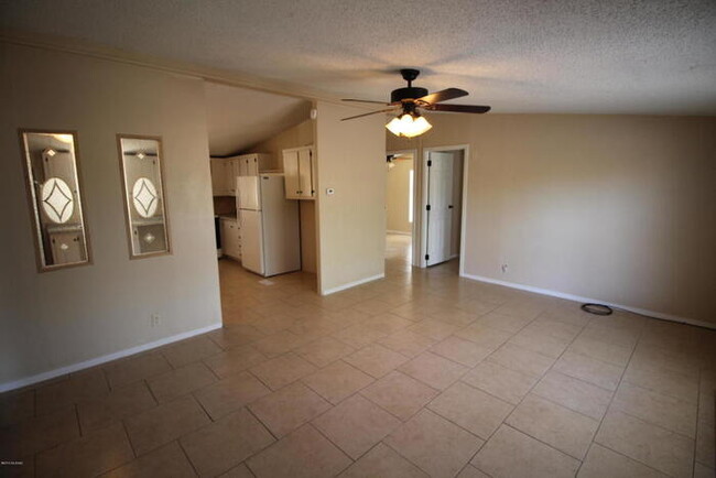 1468 S Calle Anasazi in Tucson, AZ - Building Photo - Building Photo