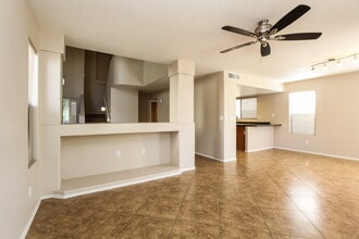 1226 E Helena Dr in Phoenix, AZ - Building Photo - Building Photo