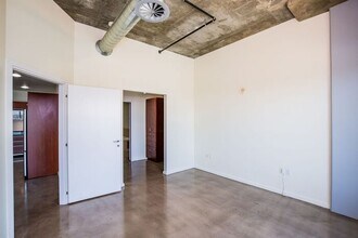 900 S Las Vegas Blvd in Las Vegas, NV - Building Photo - Building Photo