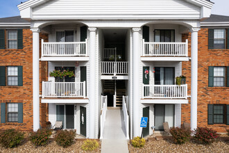 Victoria Crossing III in Wildwood, MO - Building Photo - Building Photo