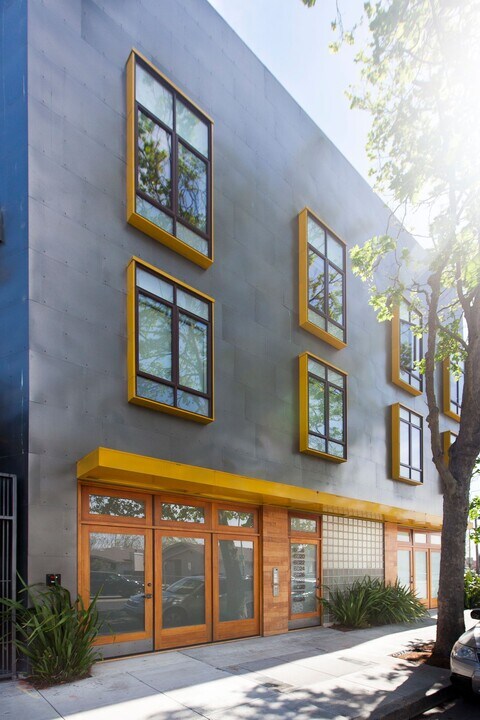 6022 Adeline St in Oakland, CA - Building Photo