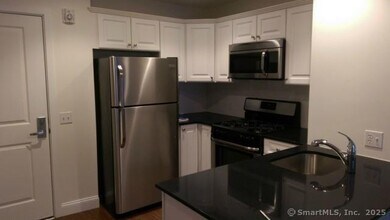 947 Hope St in Stamford, CT - Building Photo - Building Photo