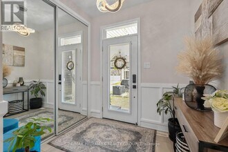 1015 Keeper Hts in Ottawa, ON - Building Photo - Building Photo