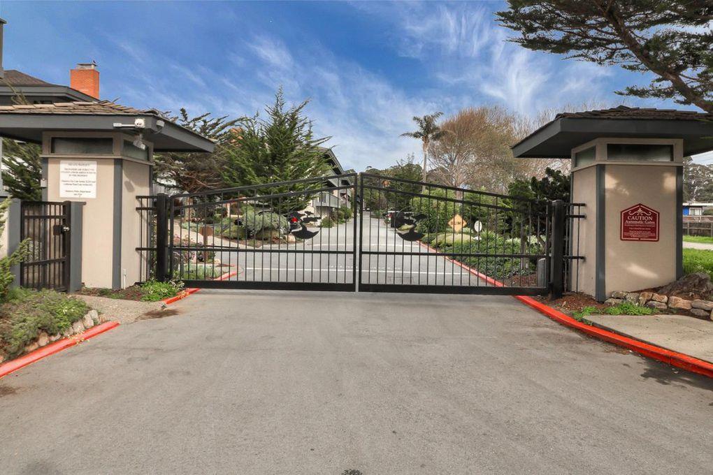 1 La Playa St in Monterey, CA - Building Photo
