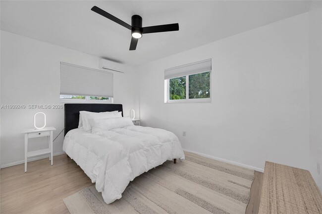 1001 NE 110th St in Biscayne Park, FL - Building Photo - Building Photo