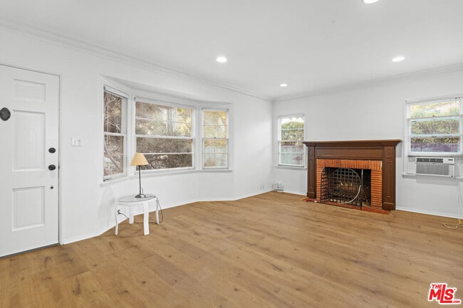 1411 Maple St in Santa Monica, CA - Building Photo - Building Photo