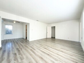 714 N Nevada St in Oceanside, CA - Building Photo - Building Photo