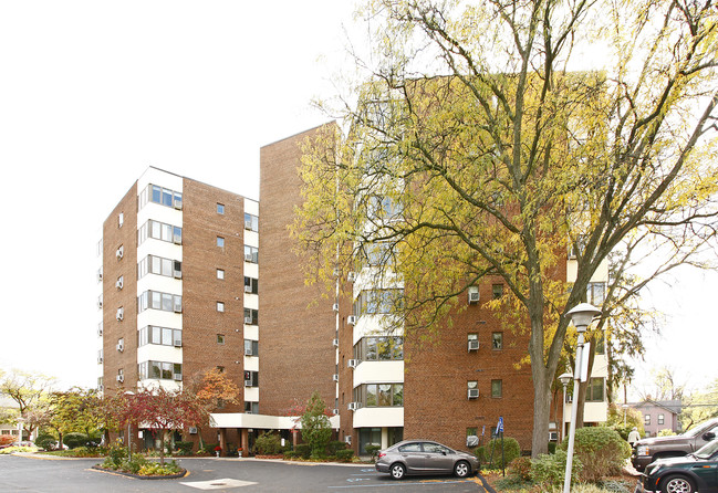 Lurie Terrace Senior Apartments in Ann Arbor, MI - Building Photo - Building Photo