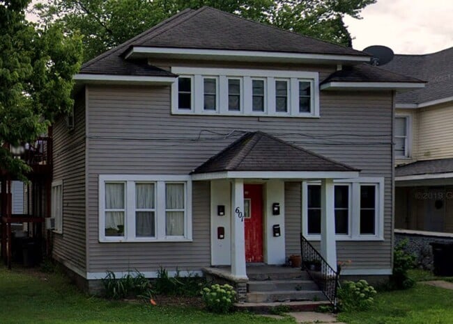 property at 601 W Franklin St