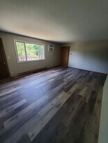 601 Hartridge Dr in Hartland, WI - Building Photo