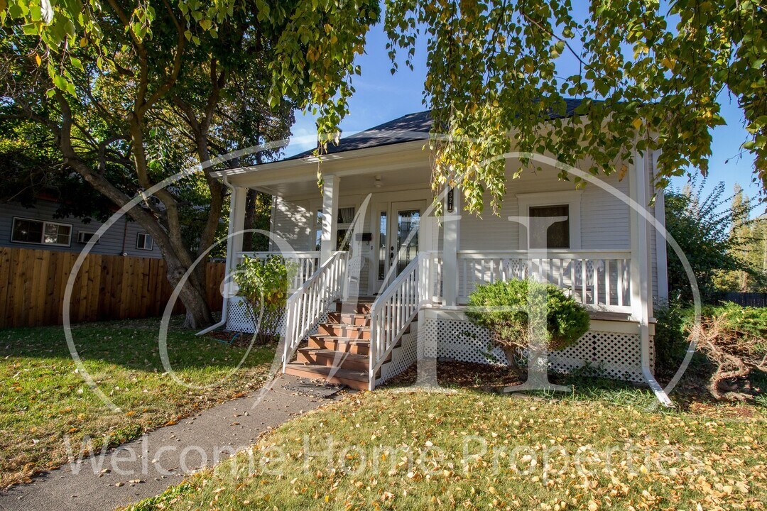 1321 E Isaacs Ave in Walla Walla, WA - Building Photo