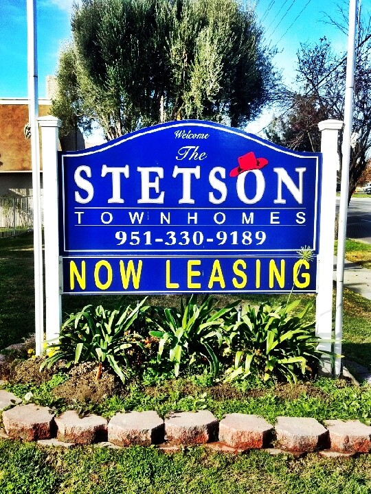 Stetson Townhomes in Hemet, CA - Building Photo