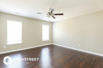 604 Walnut Crossing Dr in Whitsett, NC - Building Photo - Building Photo