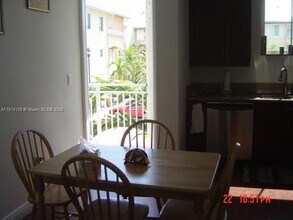 358 SW 14th Ave in Fort Lauderdale, FL - Building Photo - Building Photo