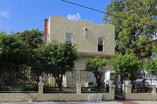 814 9th St in West Palm Beach, FL - Building Photo