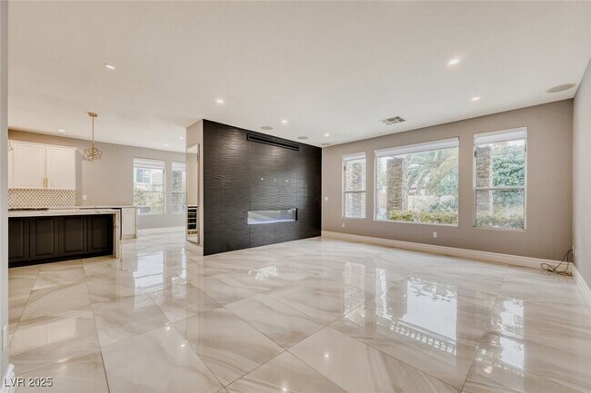 136 S Buteo Woods Ln in Las Vegas, NV - Building Photo - Building Photo