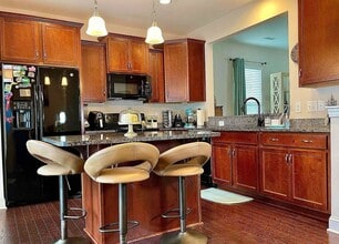 102 Harvest Oaks Ln in Durham, NC - Building Photo - Building Photo