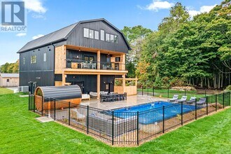 402075 GREY Rd 17 in Georgian Bluffs, ON - Building Photo - Building Photo