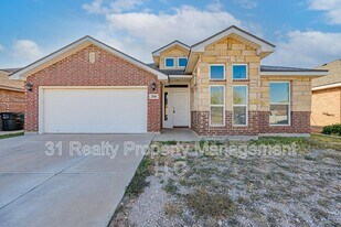 708 E 97th St in Odessa, TX - Building Photo