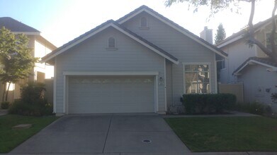 224 Brightstone Cir in Folsom, CA - Building Photo - Building Photo