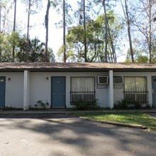 409 NE 11th St in Gainesville, FL - Foto de edificio - Building Photo