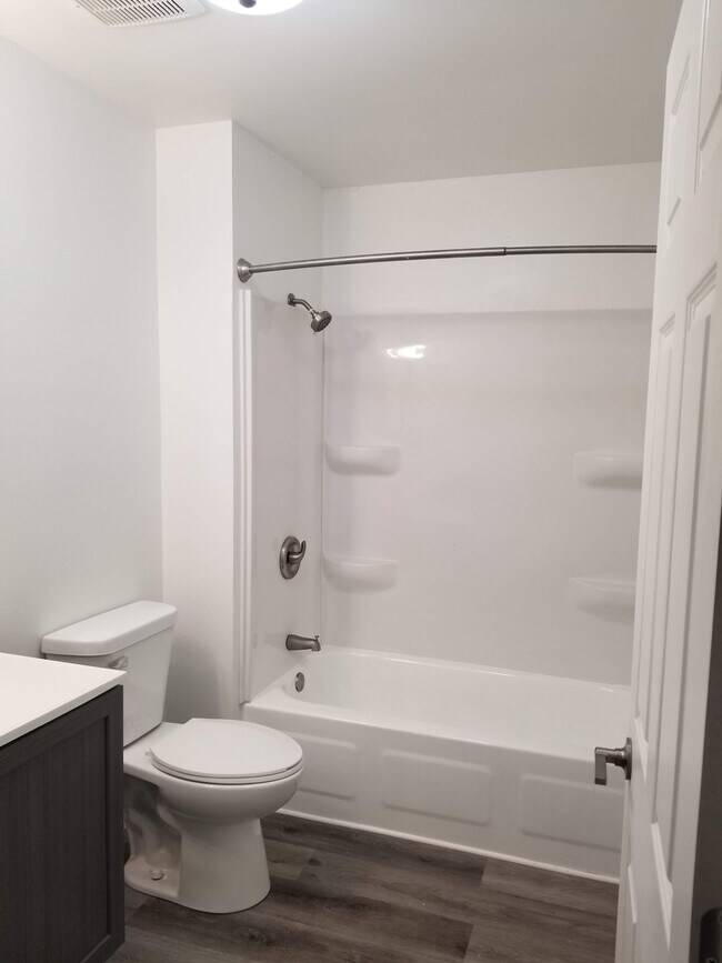 101 2nd Pl in Racine, WI - Building Photo - Building Photo