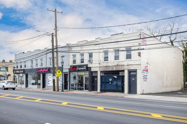 1884-1892 Grand Ave in Baldwin, NY - Building Photo - Building Photo